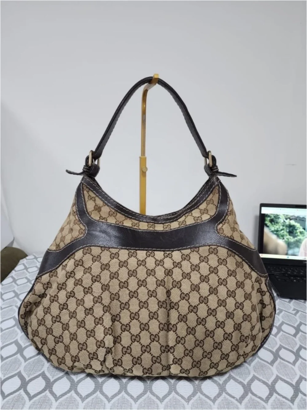 Authentic GUCCI GG Canvas And Leather Queen Large Hobo Bag Beige/Brown